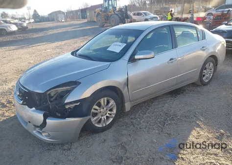2010 Nissan Altima 2.5 S z USA, uszkodzony, nr VIN 1N4AL2AP1AC193817